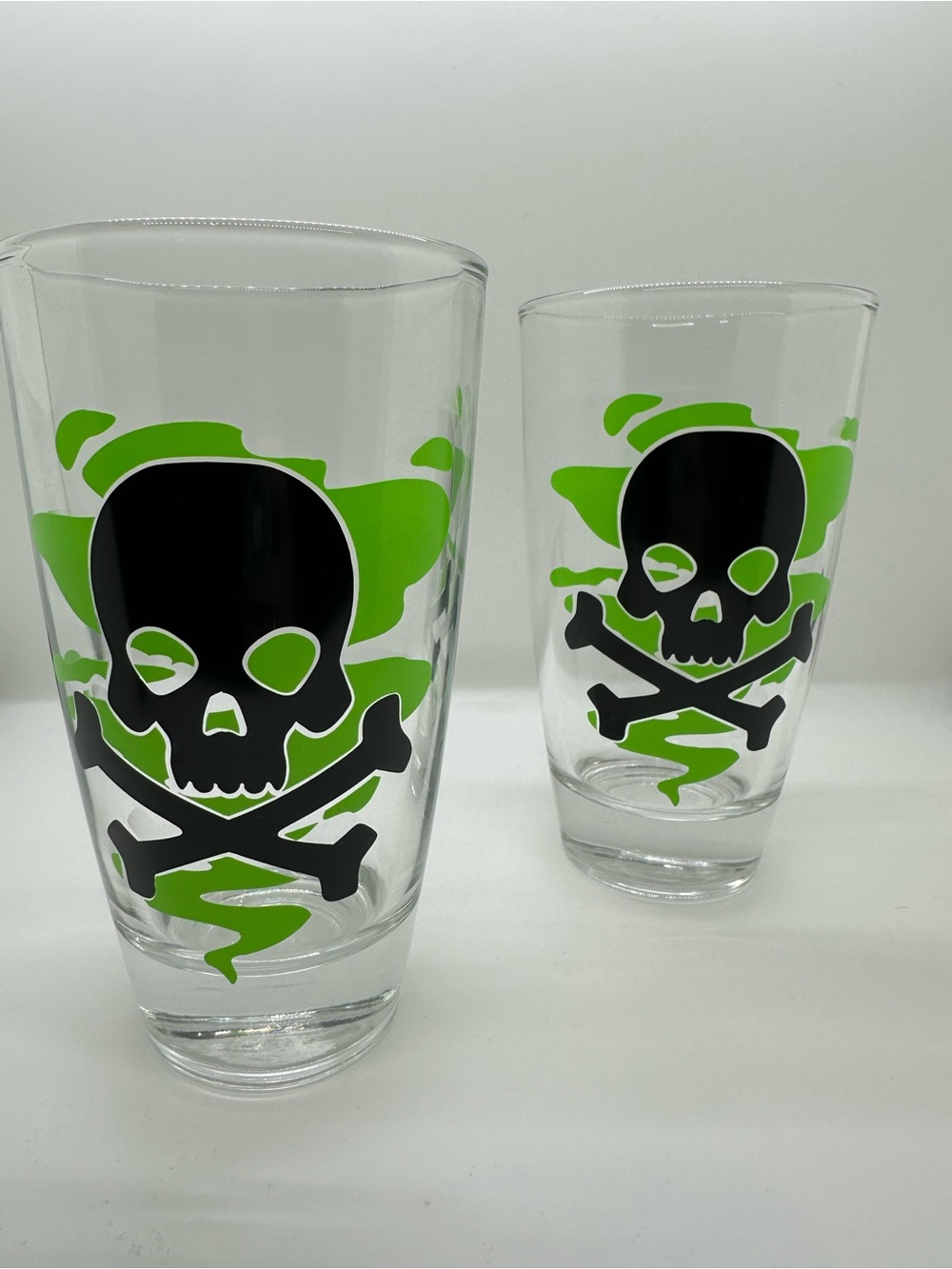 Skull & Crossbones Green Accent Pint Glass